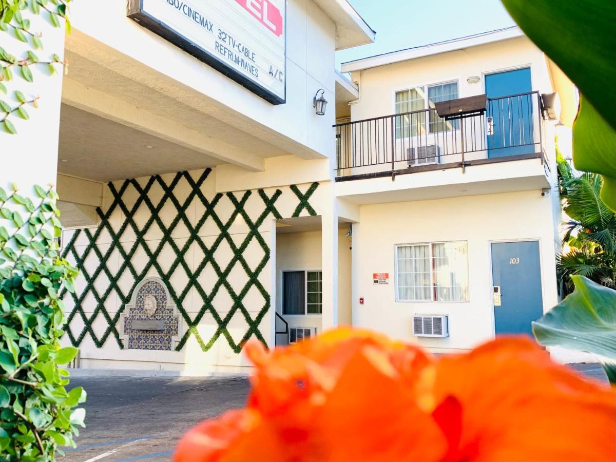 Hotel Villa Serena El Cajón Exterior foto